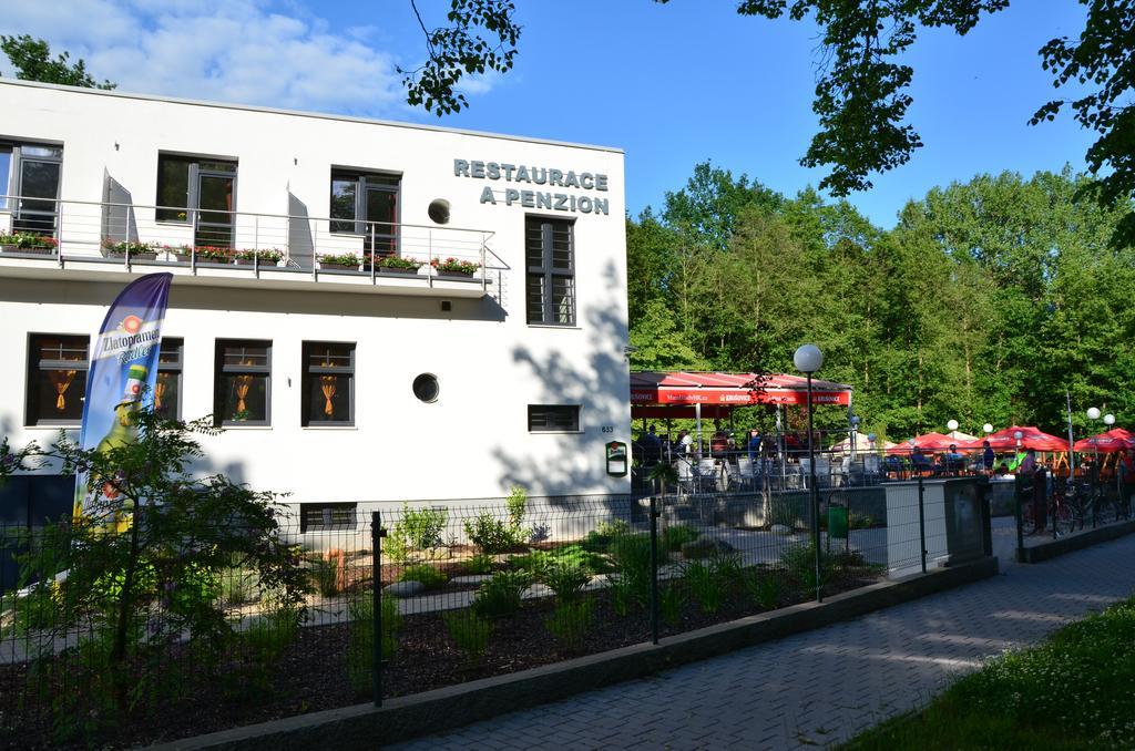 Restaurace A Penzion Zdena Bouda Hradec Králové Dış mekan fotoğraf